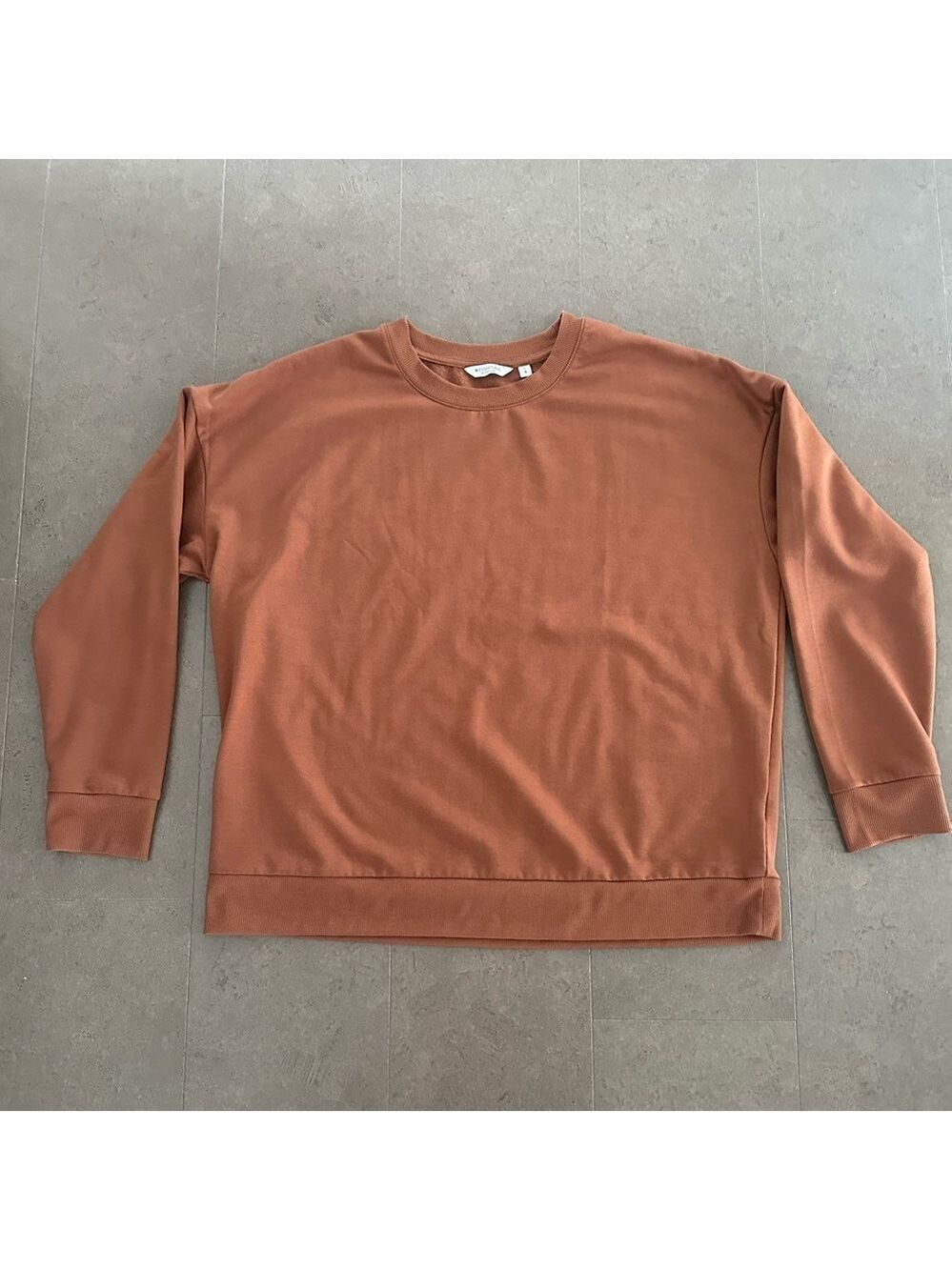 Essentials Crewneck Sweatshirt Large
